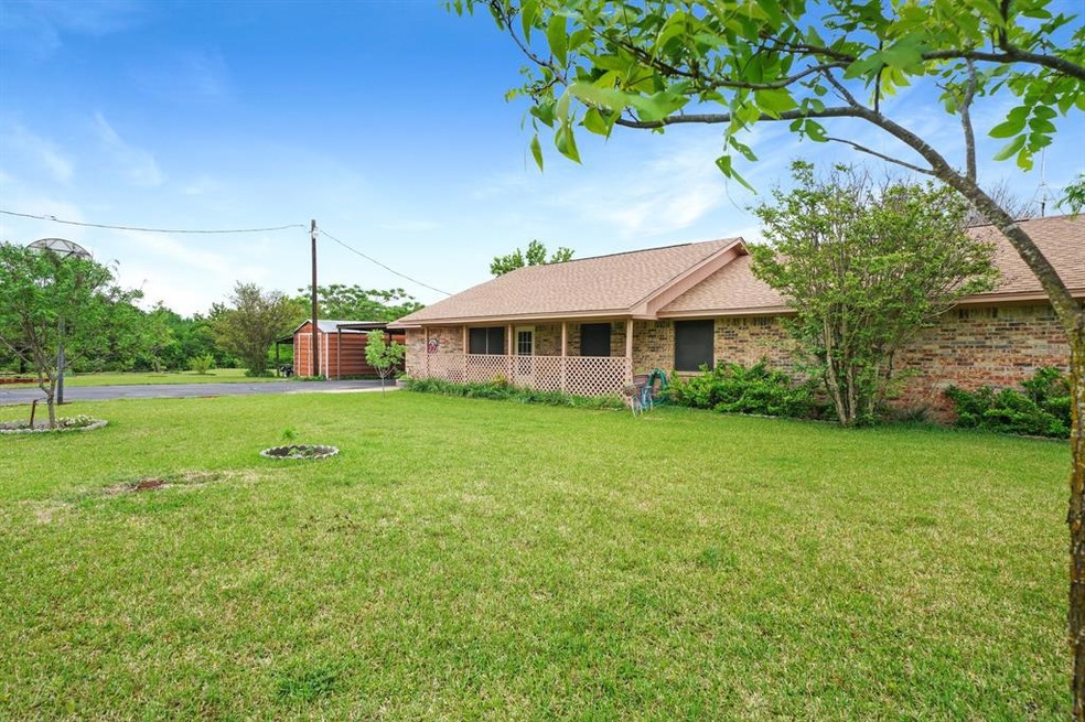 114 Perdue Ln, Weatherford, TX 76085 - photo 1