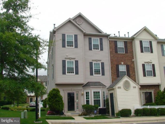 2010 Travis Point Ct, Odenton, MD 21113 - photo 1