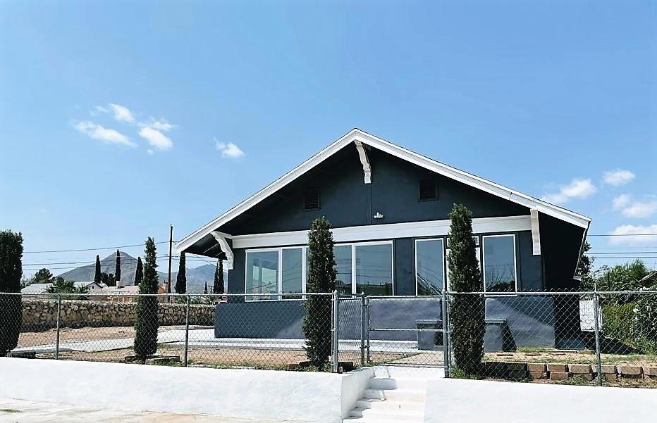 3907 Mountain Ave, El Paso, TX 79930 - photo 1