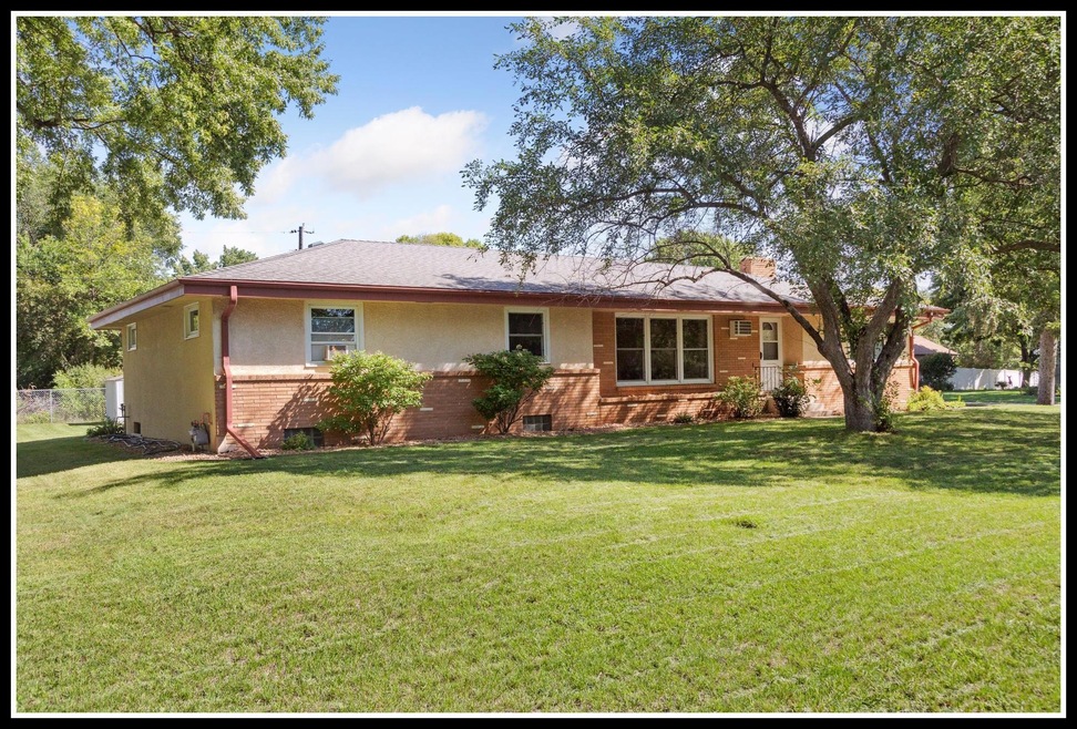 9351 Lancaster Ln N, Maple Grove, MN 55369 - photo 1