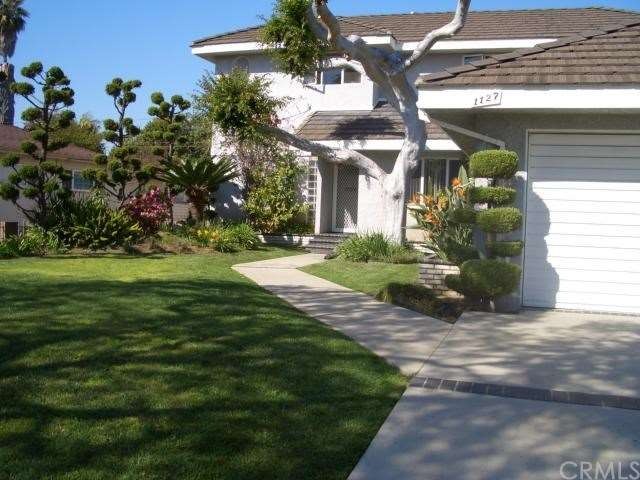 Well maintained Front and Back Yards.  Have many B