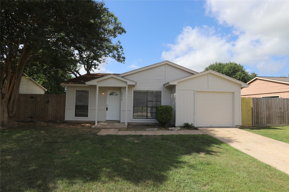 24419 Running Iron Dr, Hockley, TX 77447 - photo 1