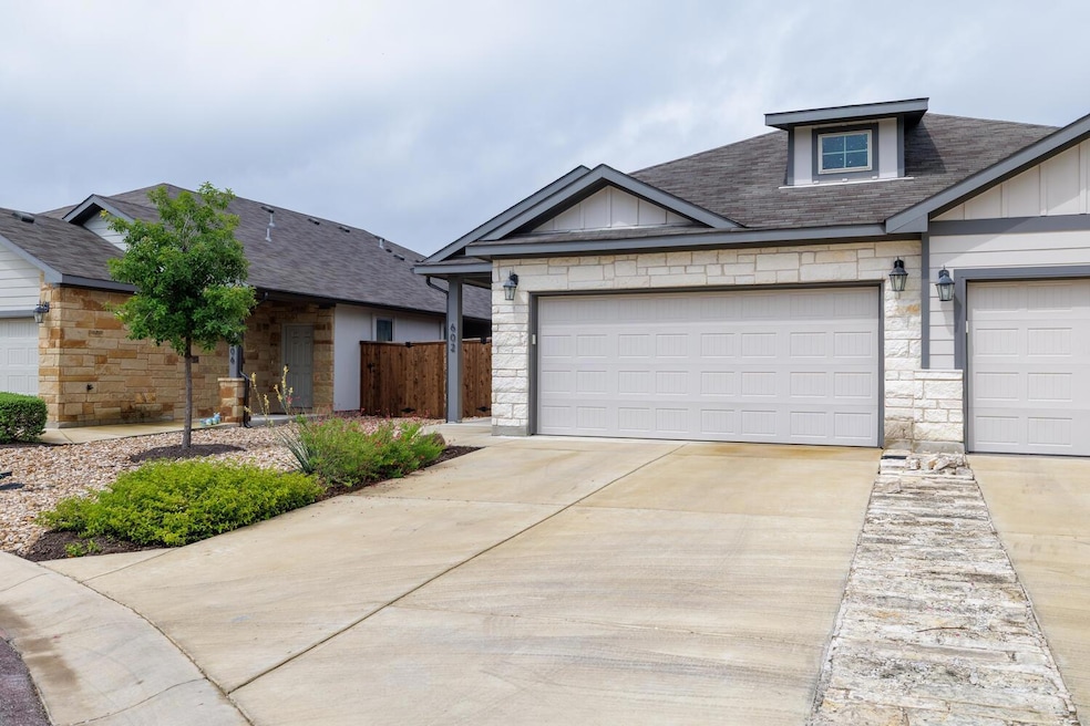 602 Parkline Dr unit 12A, Georgetown, TX 78626 - photo 1