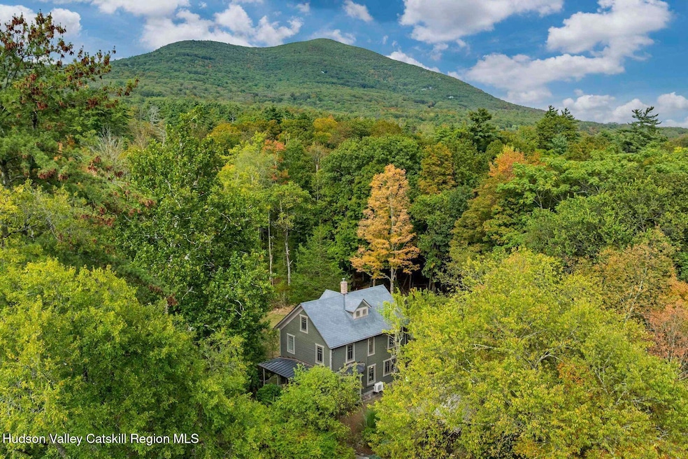 Under Contract $925,000 • Co-Listing Agent