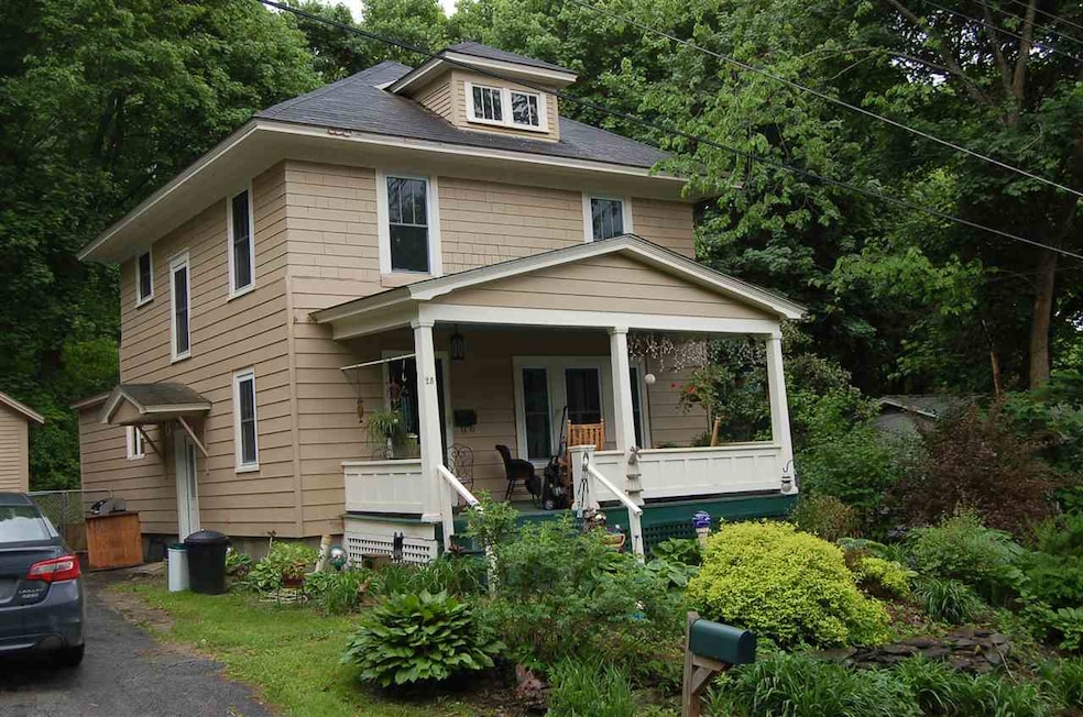 25 Hall St, Barre, VT 05641 - photo 1