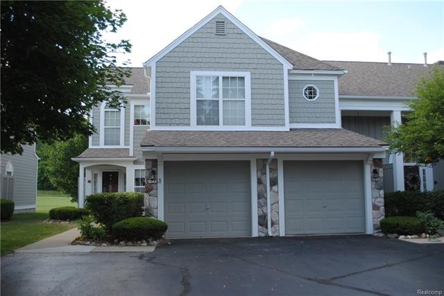 Front View & 1 Car Attached Garage