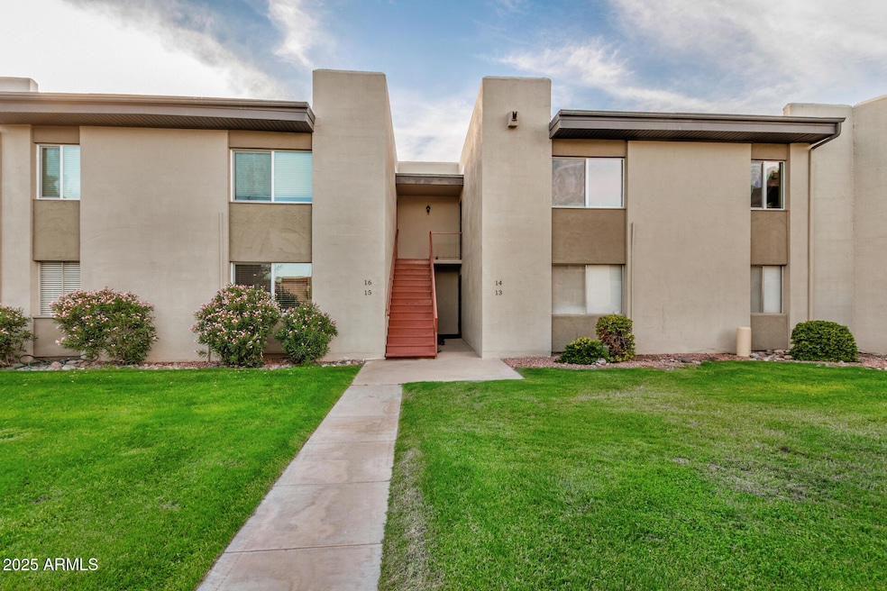 4201 E Camelback Rd unit 15, Phoenix, AZ 85018 - photo 1
