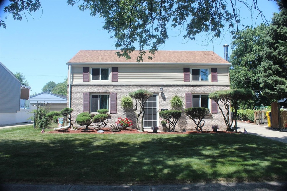 934 N Lafayette St, Griffith, IN 46319 - photo 1