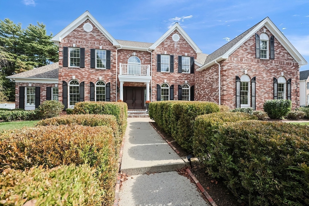 42 Hancock Rd, Franklin, MA 02038 - photo 1