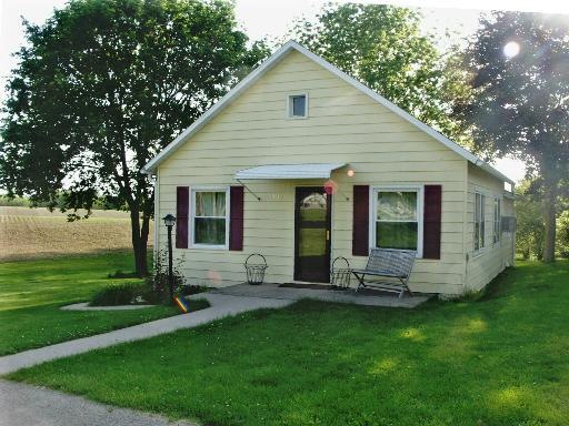 107 Maple St, Cedar Point, IL 61316 - photo 1