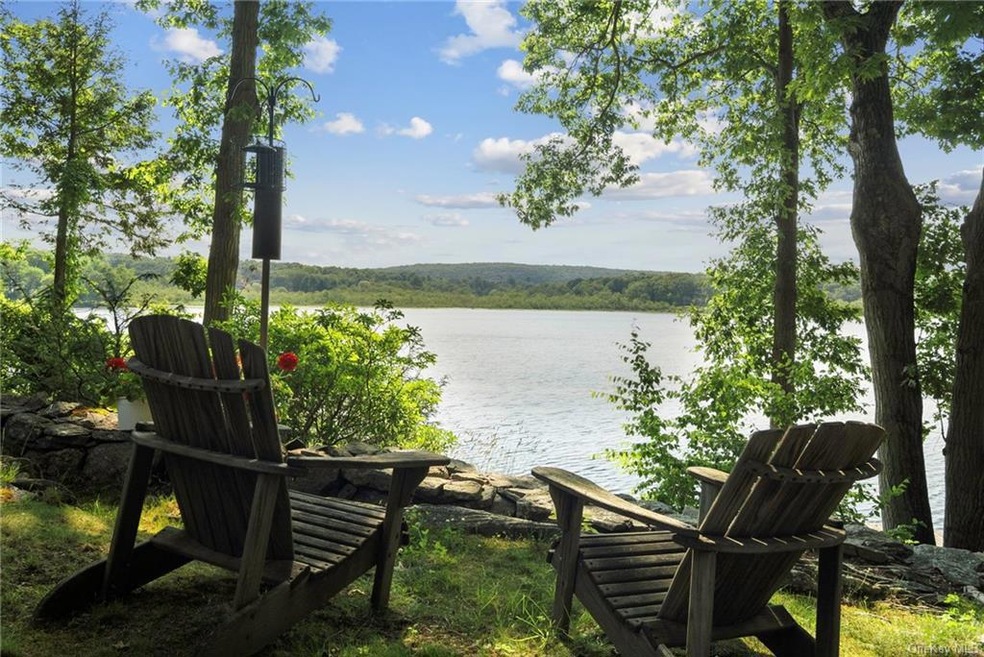 48 Bishop Park Rd, Pound Ridge, NY 10576 - photo 1