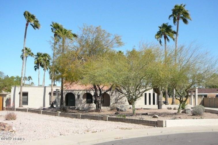 1645 N. CHESTNUT CIRCLE