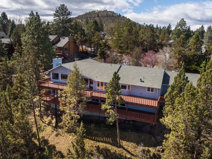 1916 NE Cliff Dr, Bend, OR 97701 - photo 1