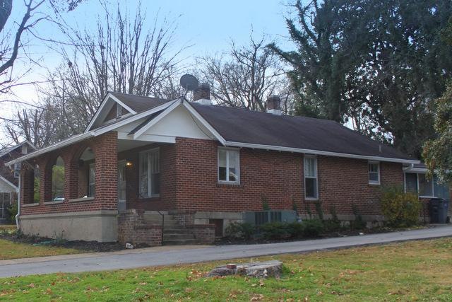 912 Myers Ave, Columbia, TN 38401 - photo 1