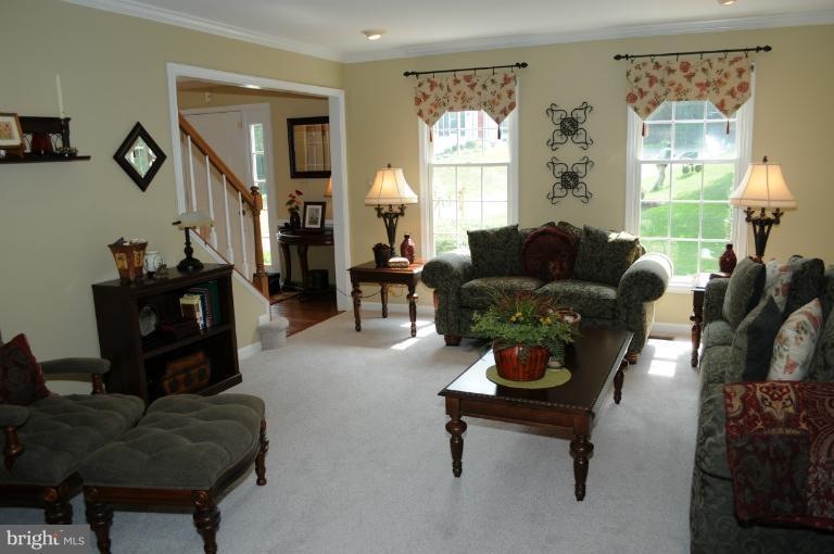 4252 Moot Dr, Dumfries, VA 22025 - photo 1