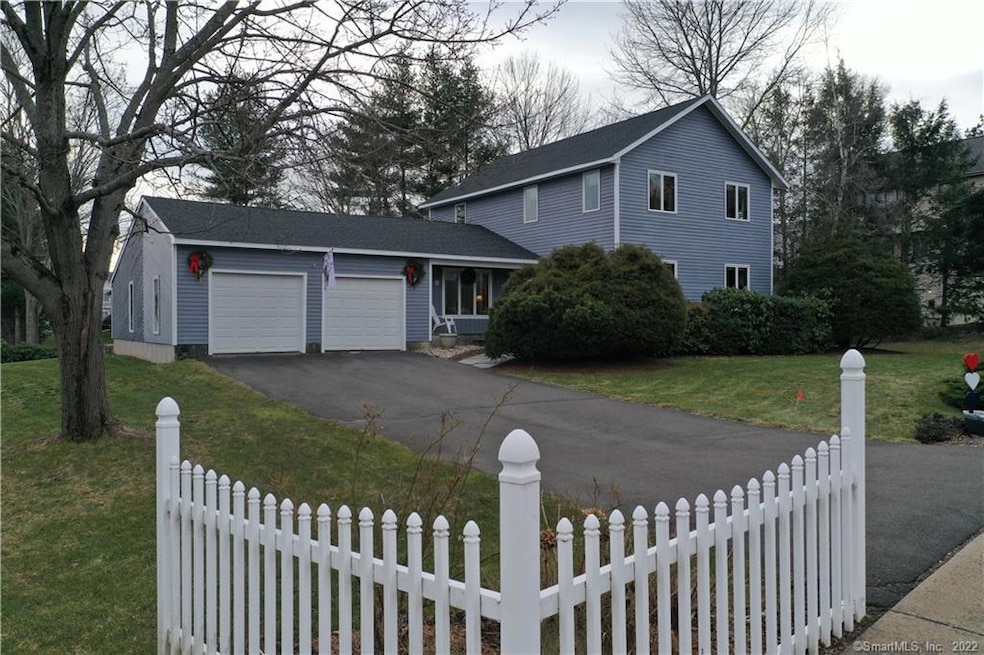 80 Casner Dr, Berlin, CT 06037 - photo 1