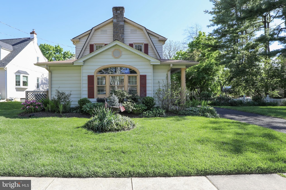 2056 Corinthian Ave, Abington, PA 19001 - photo 1