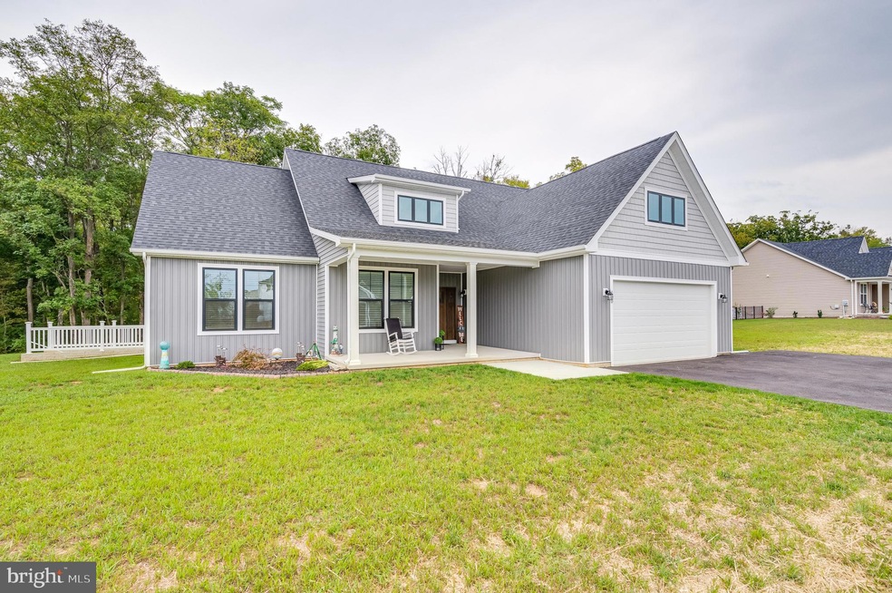 120 Moonstone Dr, Kearneysville, WV 25430 - photo 1