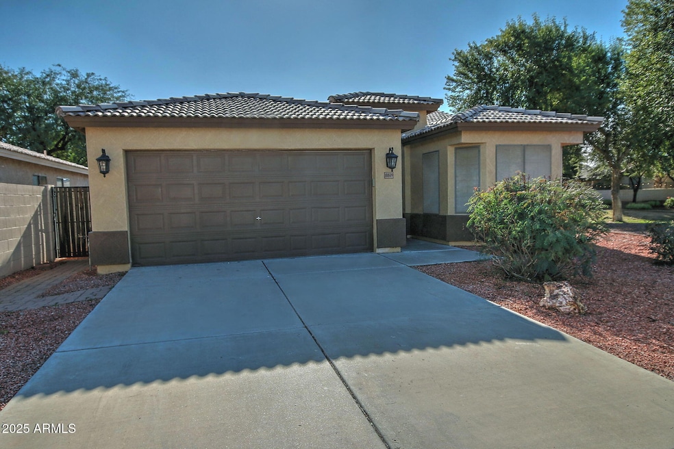 10809 W Cambridge Ave, Avondale, AZ 85392 - photo 1