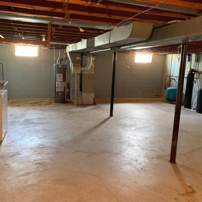 4321 van Slyke Rd, Flint, MI 48507 - photo 1