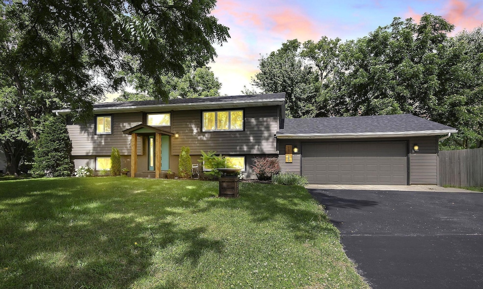 17125 Maple Ln SW, Prior Lake, MN 55372 - photo 1