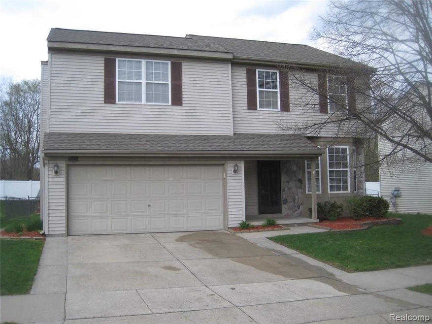 1012 Dartmouth Ln, Waterford, MI 48327 - photo 1