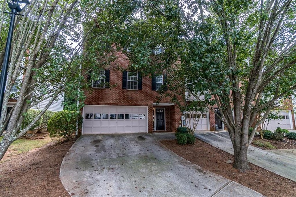 Awesome end unit with nice long driveway for plent