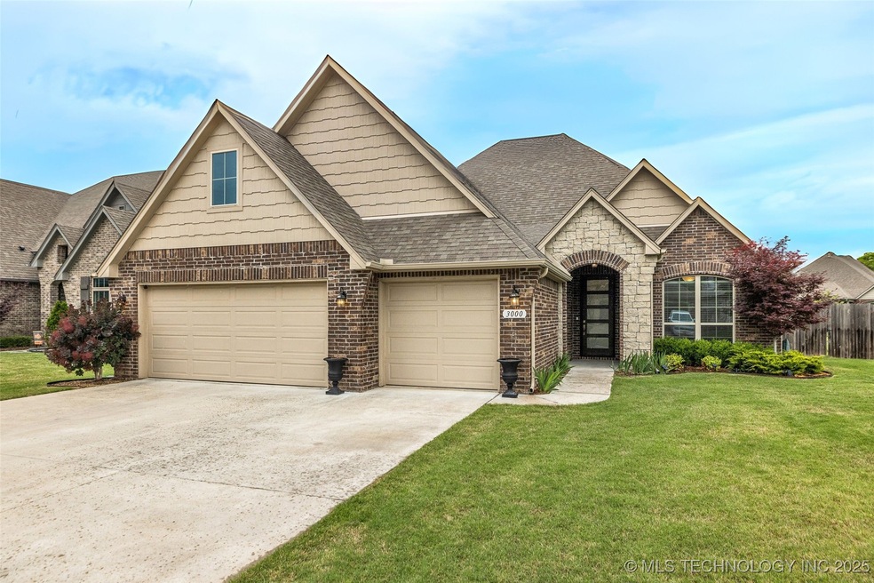 3000 W Edgewater St, Broken Arrow, OK 74012 - photo 1