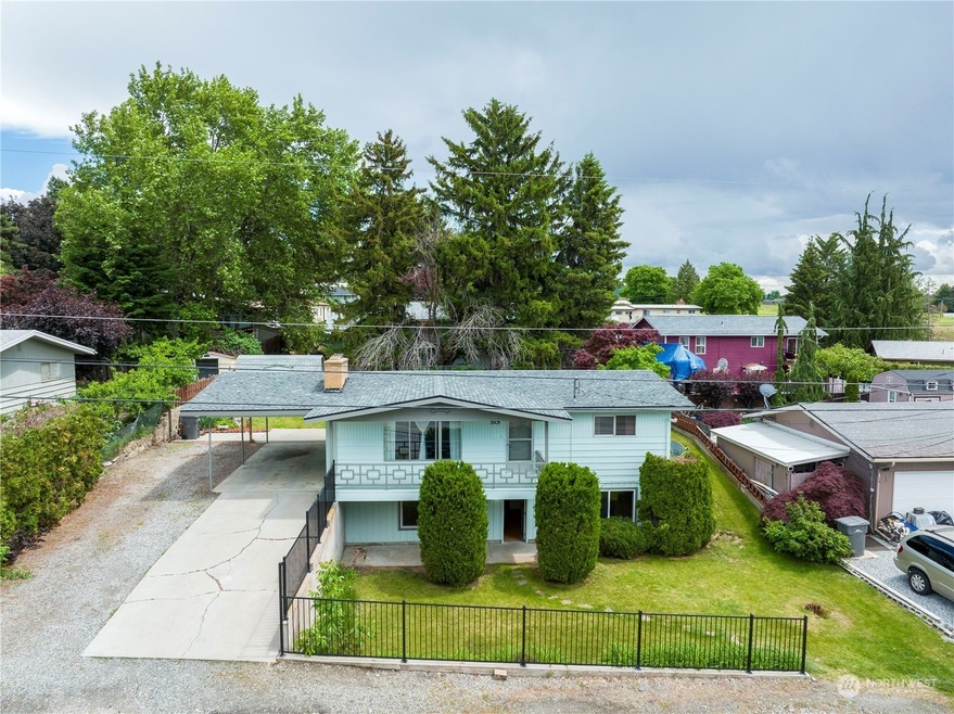 unlisted-address, East Wenatchee, WA 98802 - photo 1