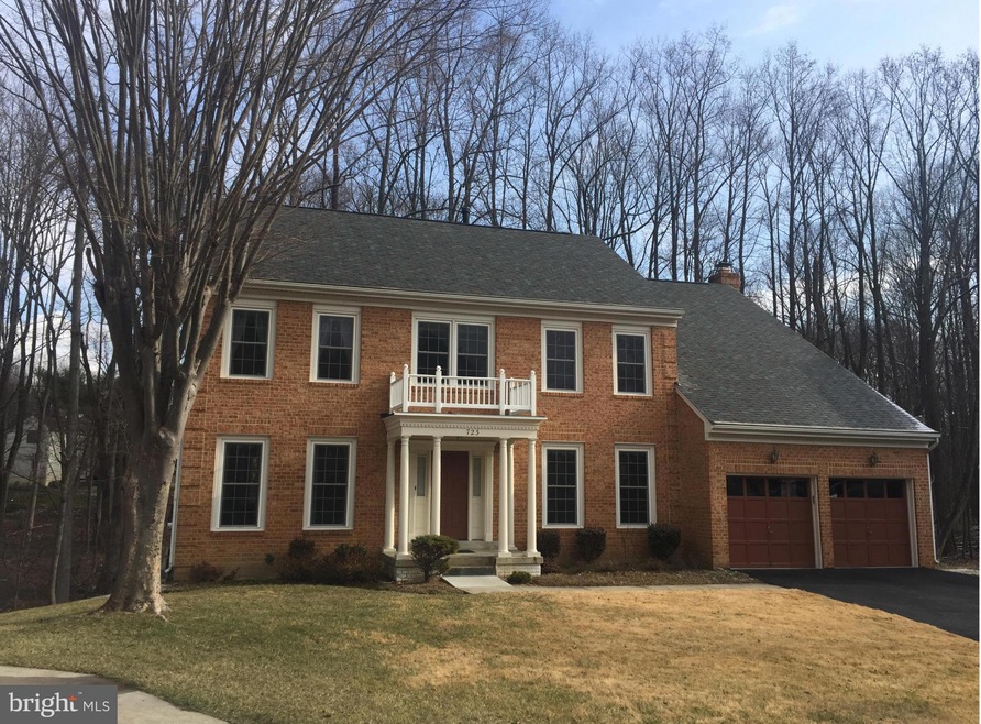 723 Brandon Green Dr, Silver Spring, MD 20904 - photo 1