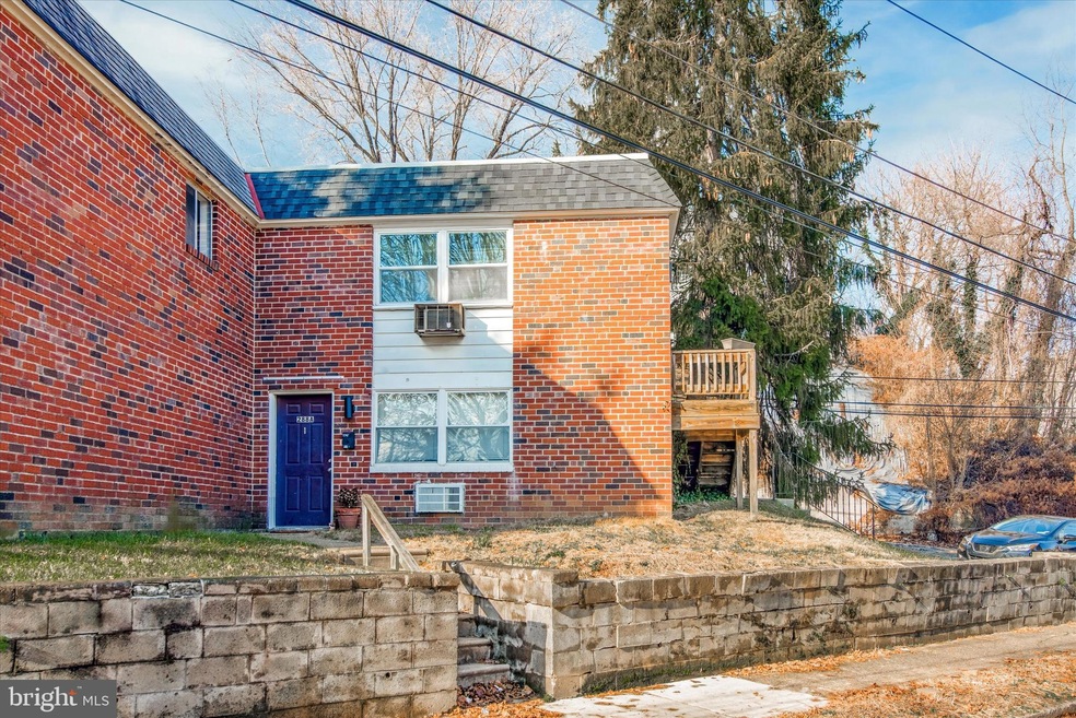 288 Greenough St unit B, Philadelphia, PA 19127 - photo 1