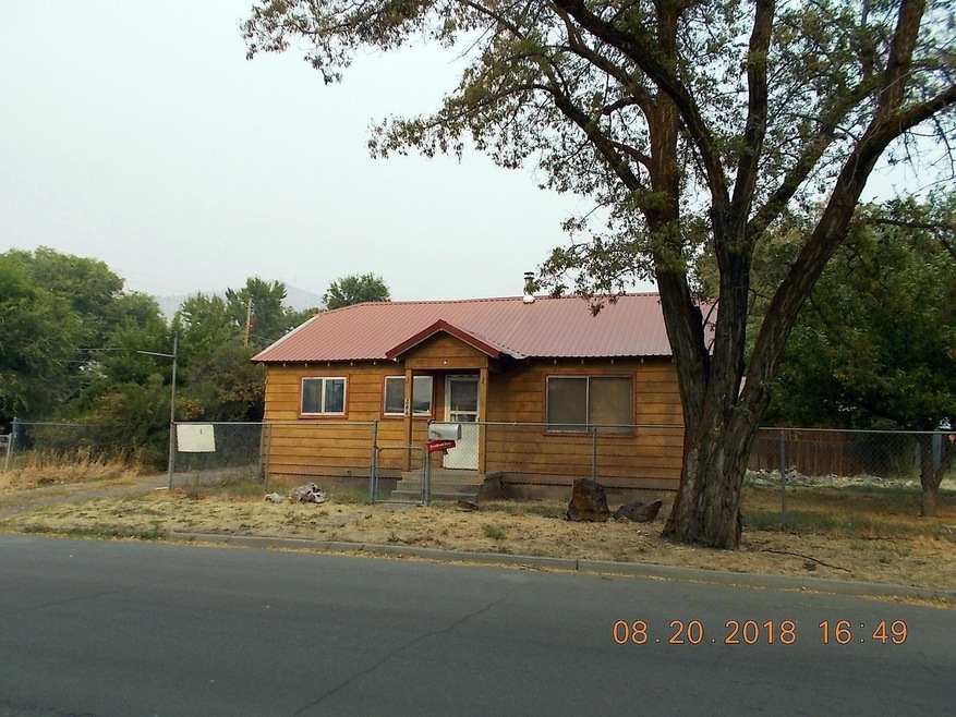 244 N M St, Lakeview, OR 97630 - photo 1