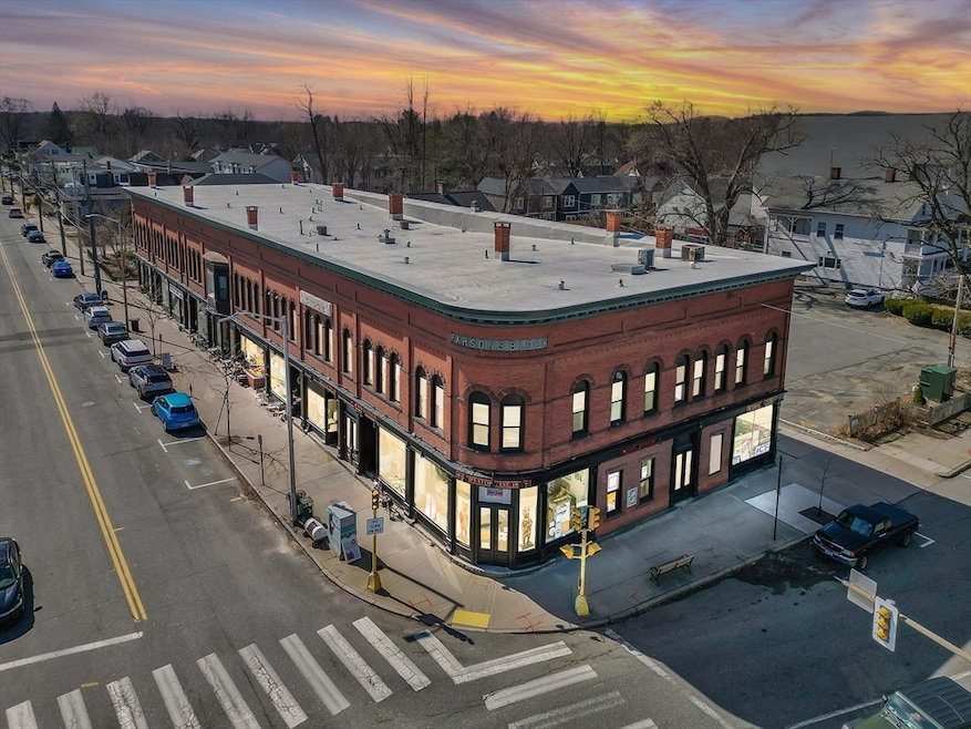 76 Maple St, Northampton, MA 01062 - photo 1