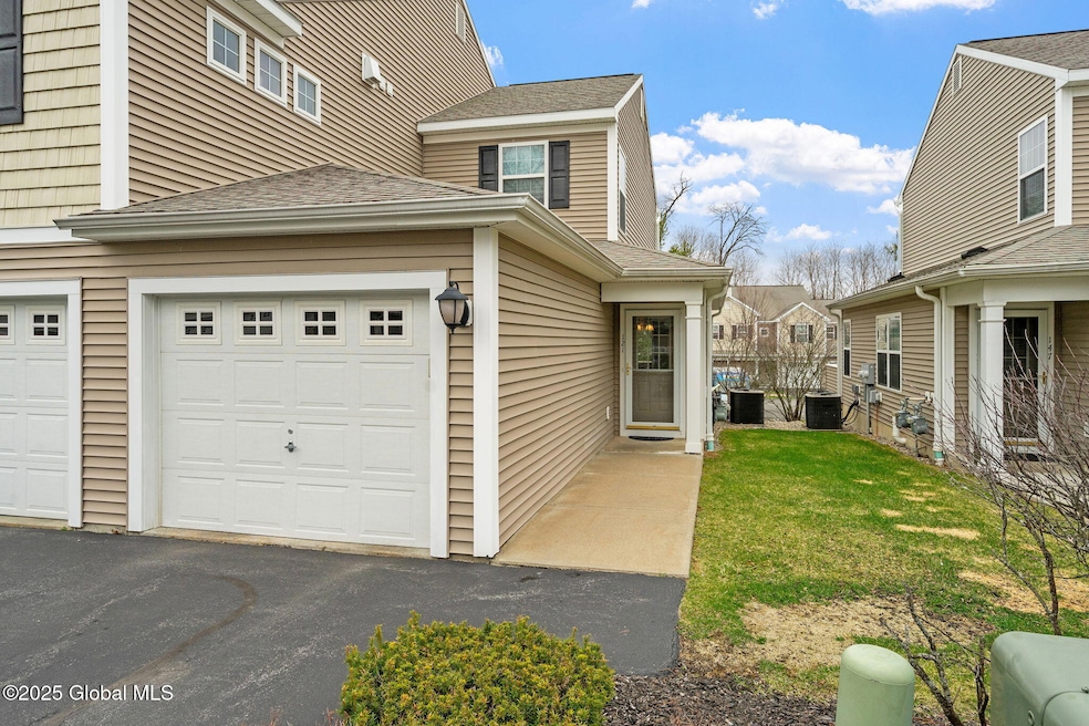 1-web-or-mls-121-annabelle-pl