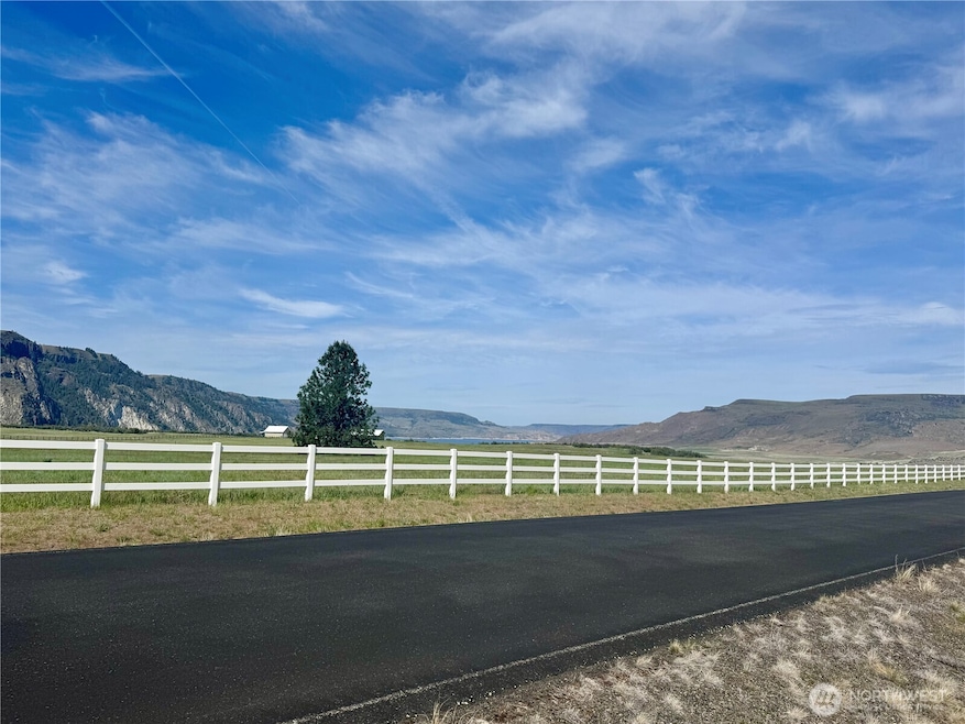 44110 Covey Ln, Wilbur, WA 99185 - photo 1