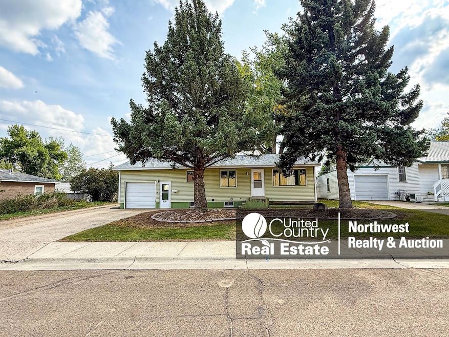 216 & 216 1/2 S 8th St E, Malta, MT 59538 - photo 1