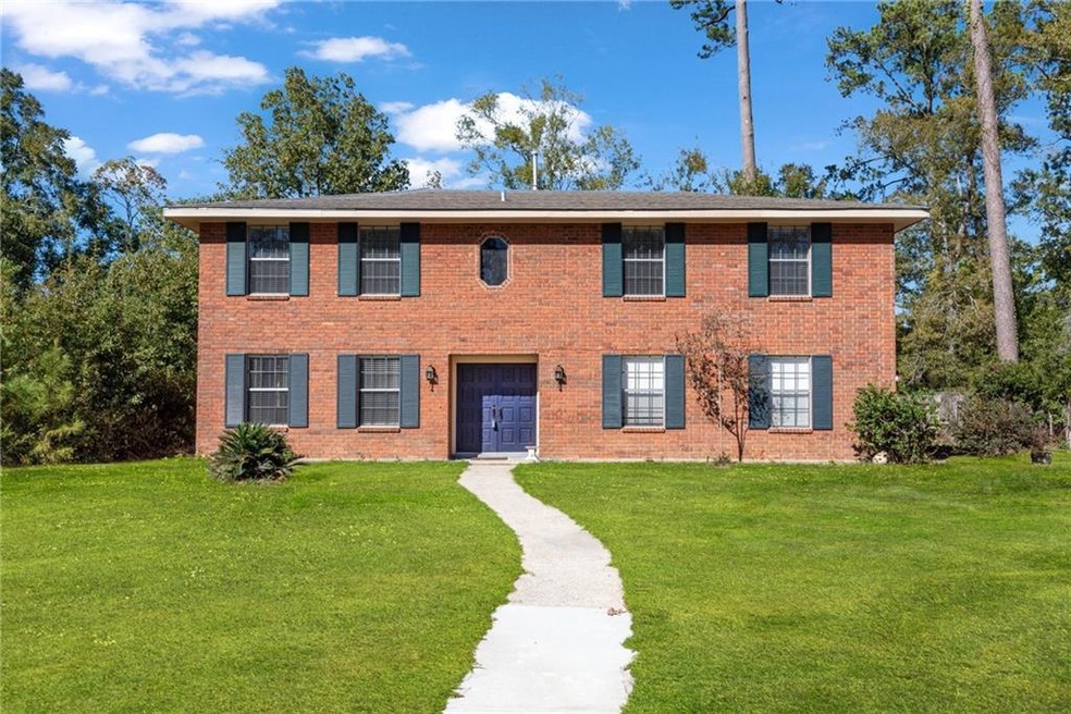 702 Marilyn Dr, Mandeville, LA 70448 MLS 2420894