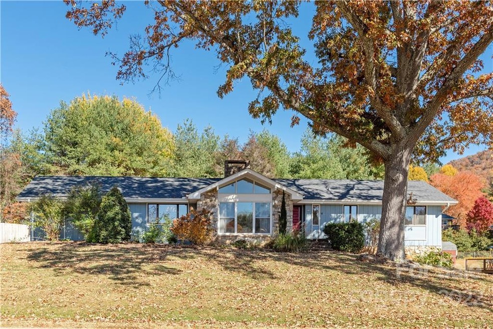 10 Ballantree Dr, Asheville, NC 28803 - photo 1