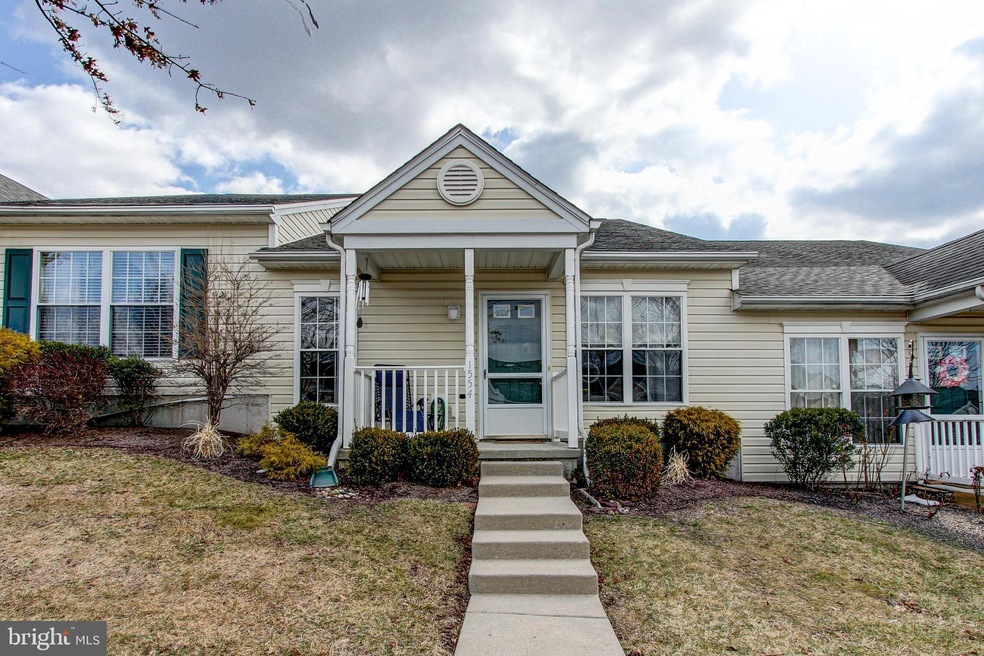 1554 Foresman Dr, Pottstown, PA 19464 - photo 1