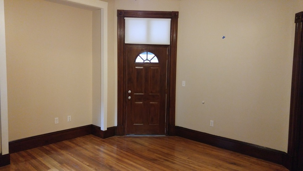 880 Massachusetts Ave unit 1, Cambridge, MA 02139 - photo 1