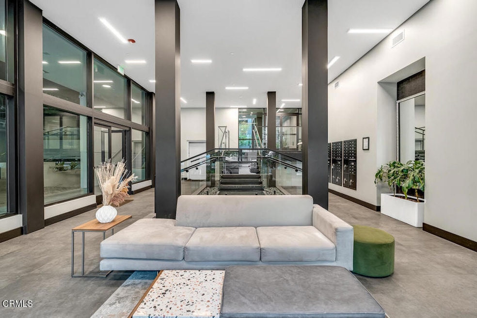 For Sale $939,000 • Co-Listing Agent