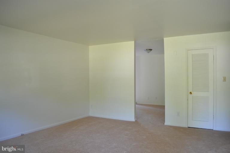 21452 S Essex Dr, Lexington Park, MD 20653 - photo 1