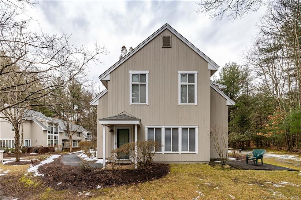 12 Pepperidge Ct, Simsbury, CT 06070 - photo 1