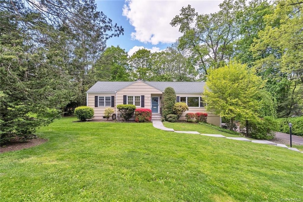 189 Cleveland Dr, Croton On Hudson, NY 10520 - photo 1