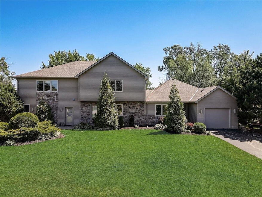 28-5 Mile Rd-028