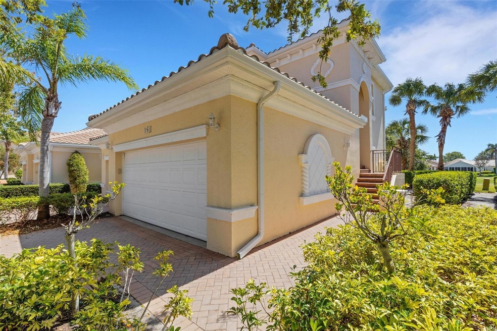 Pending $369,900 • Co-Listing Agent