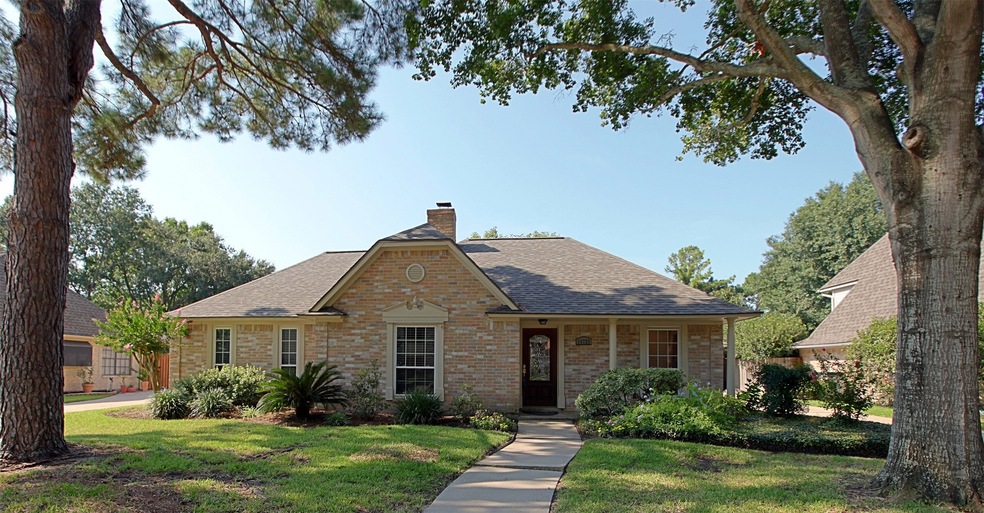 15723 Knoll Lake Dr, Houston, TX 77095 - photo 1