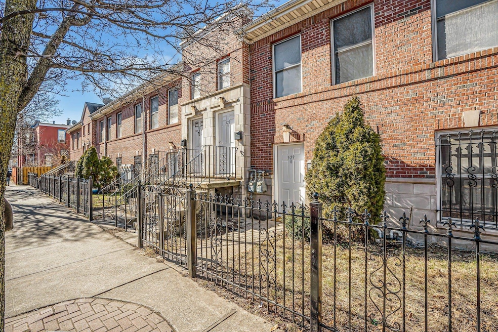 For Rent $2,400/month