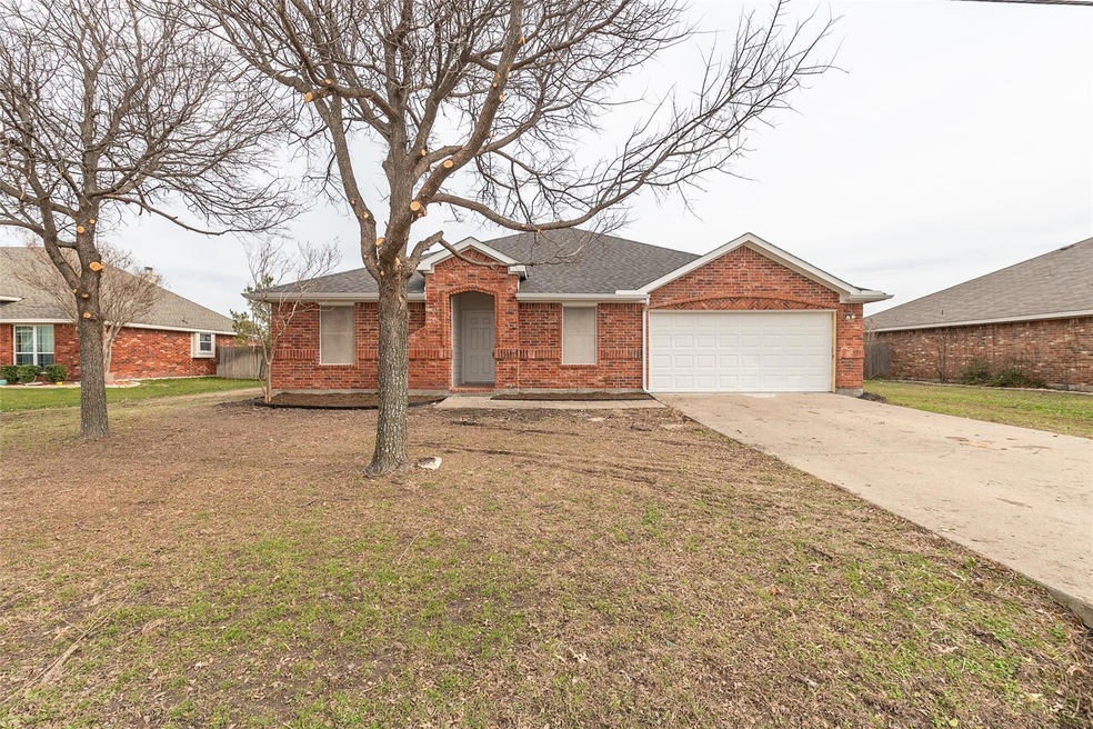 416 Geren Dr, Lavon, TX 75166 - photo 1