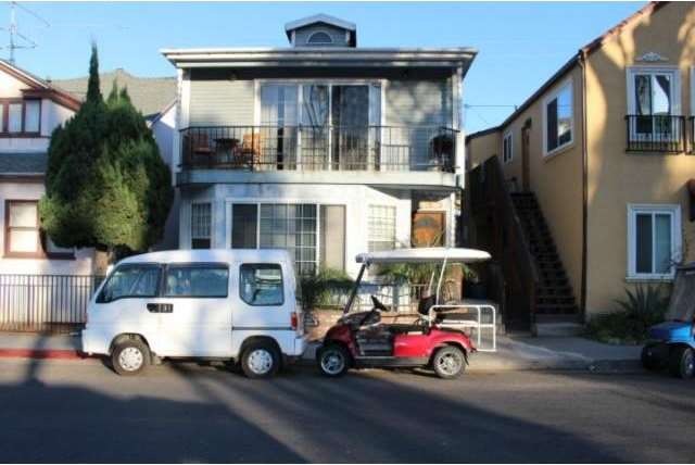 Street view of 208 Catalina Avenue